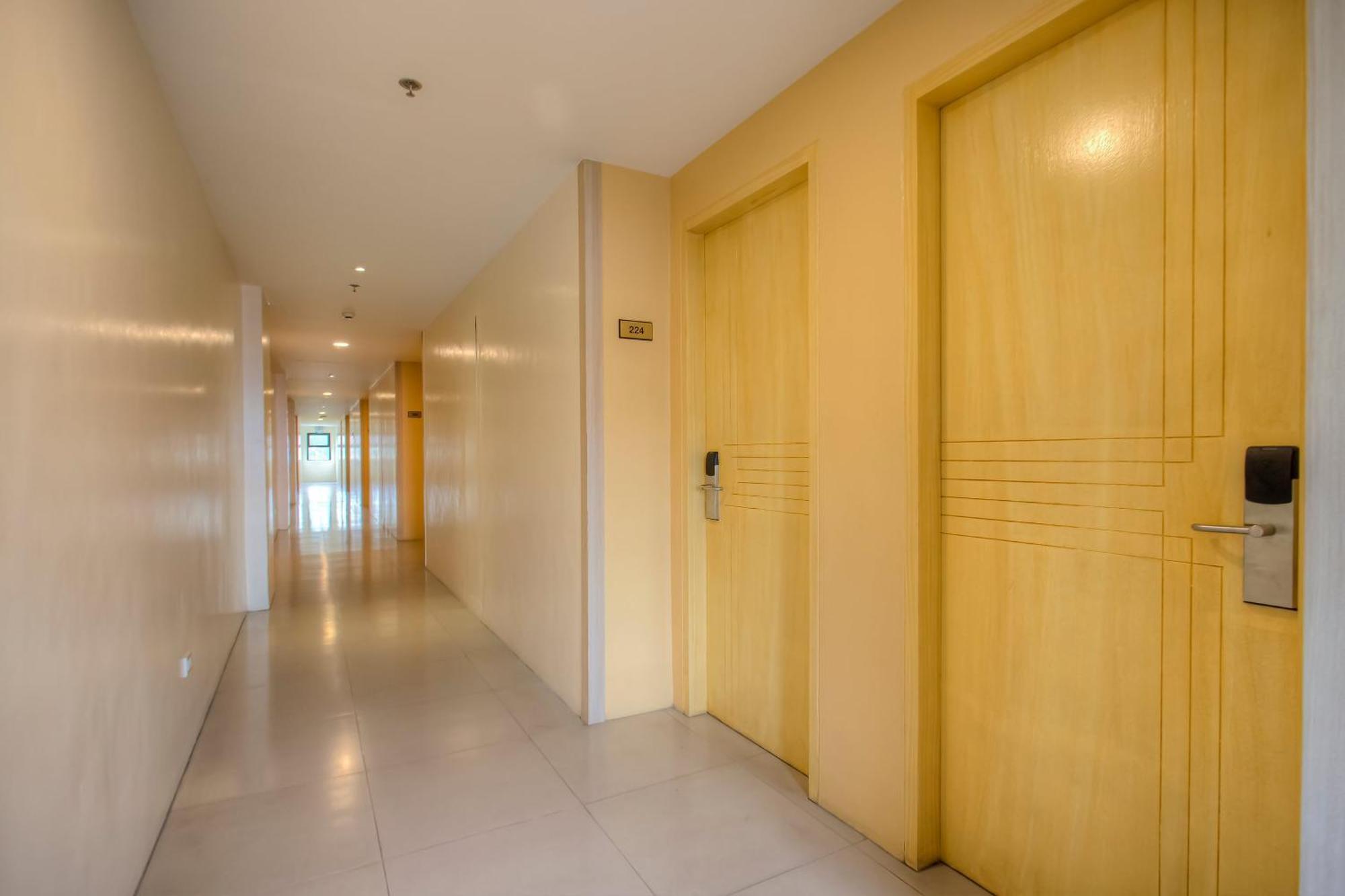 Capital O 827 Speciale Hotel 로사리오 외부 사진