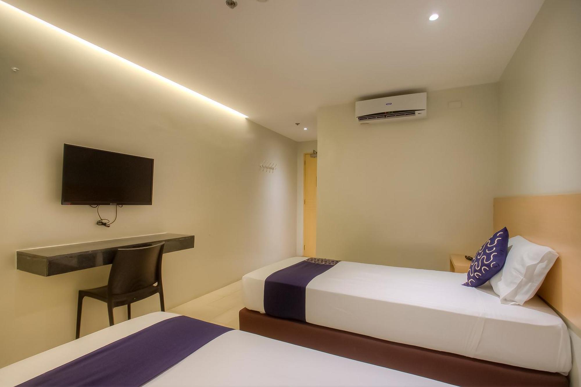 Capital O 827 Speciale Hotel 로사리오 외부 사진