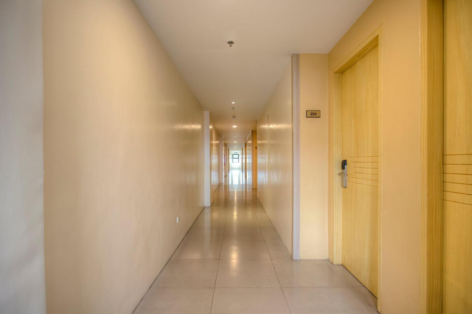 Capital O 827 Speciale Hotel 로사리오 외부 사진
