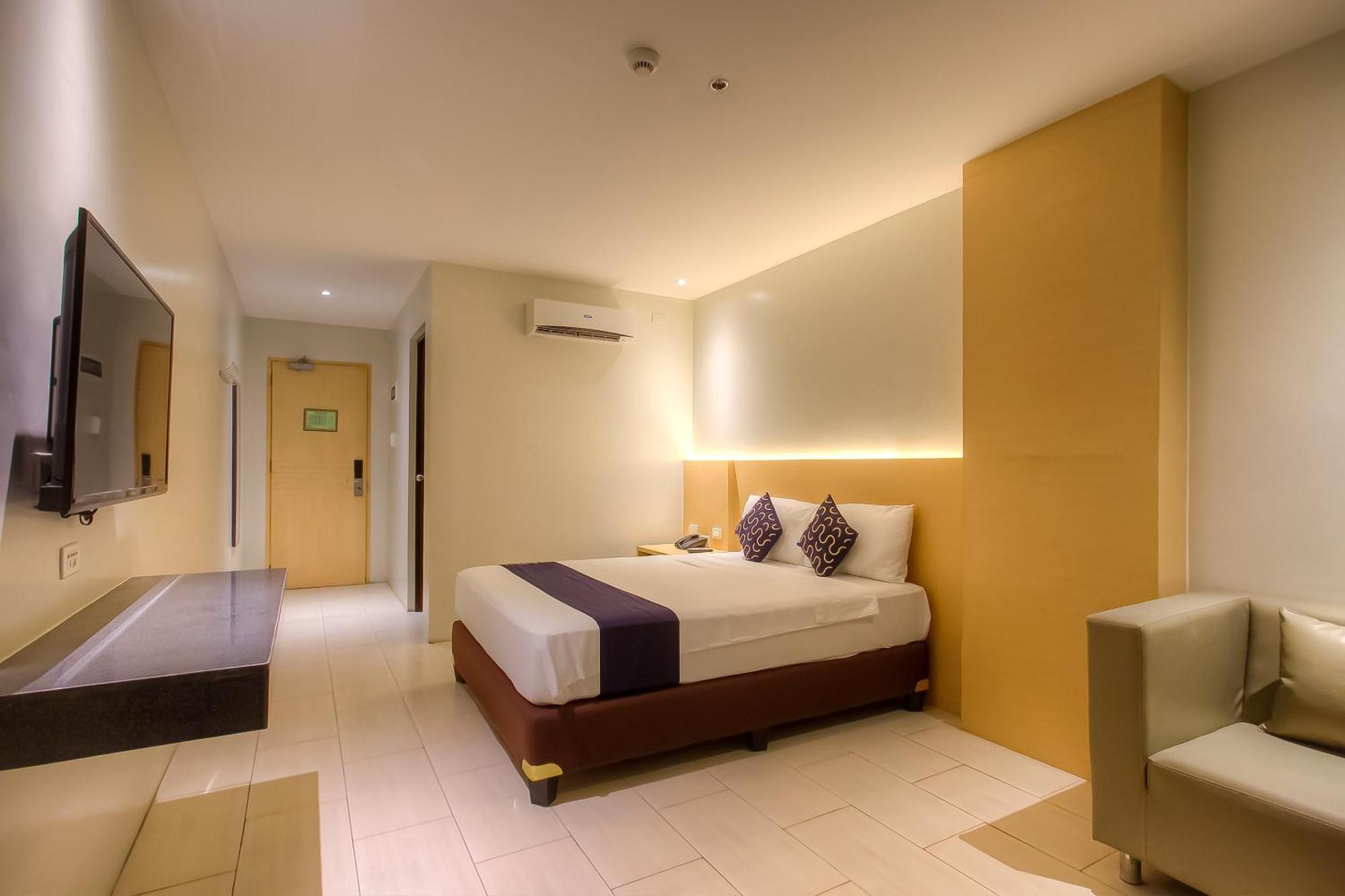 Capital O 827 Speciale Hotel 로사리오 외부 사진