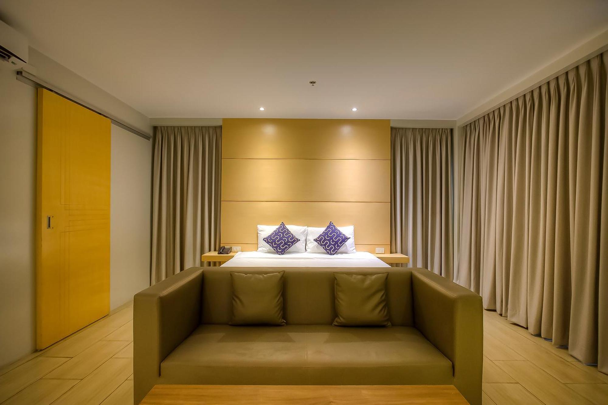 Capital O 827 Speciale Hotel 로사리오 외부 사진