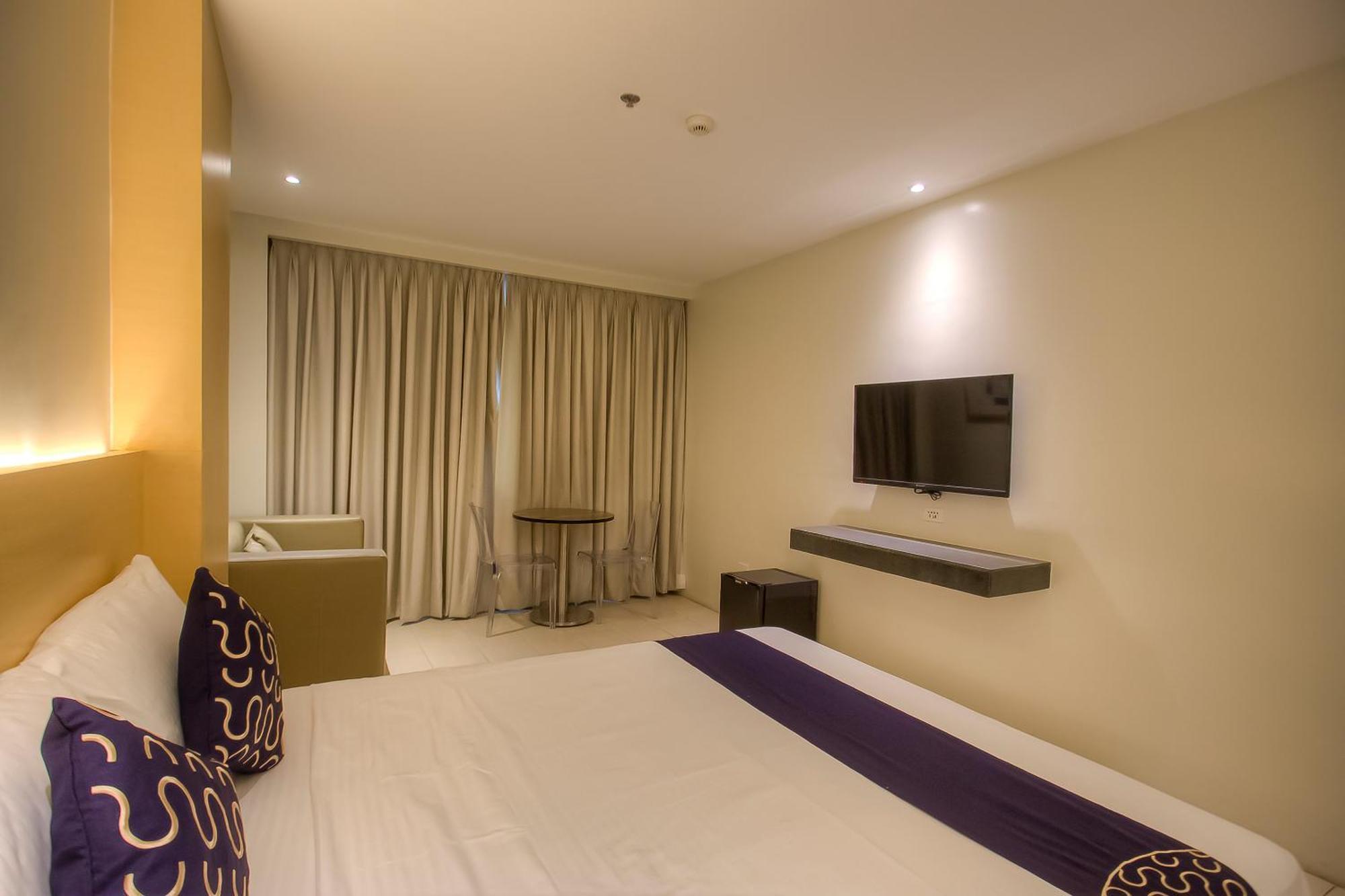 Capital O 827 Speciale Hotel 로사리오 외부 사진