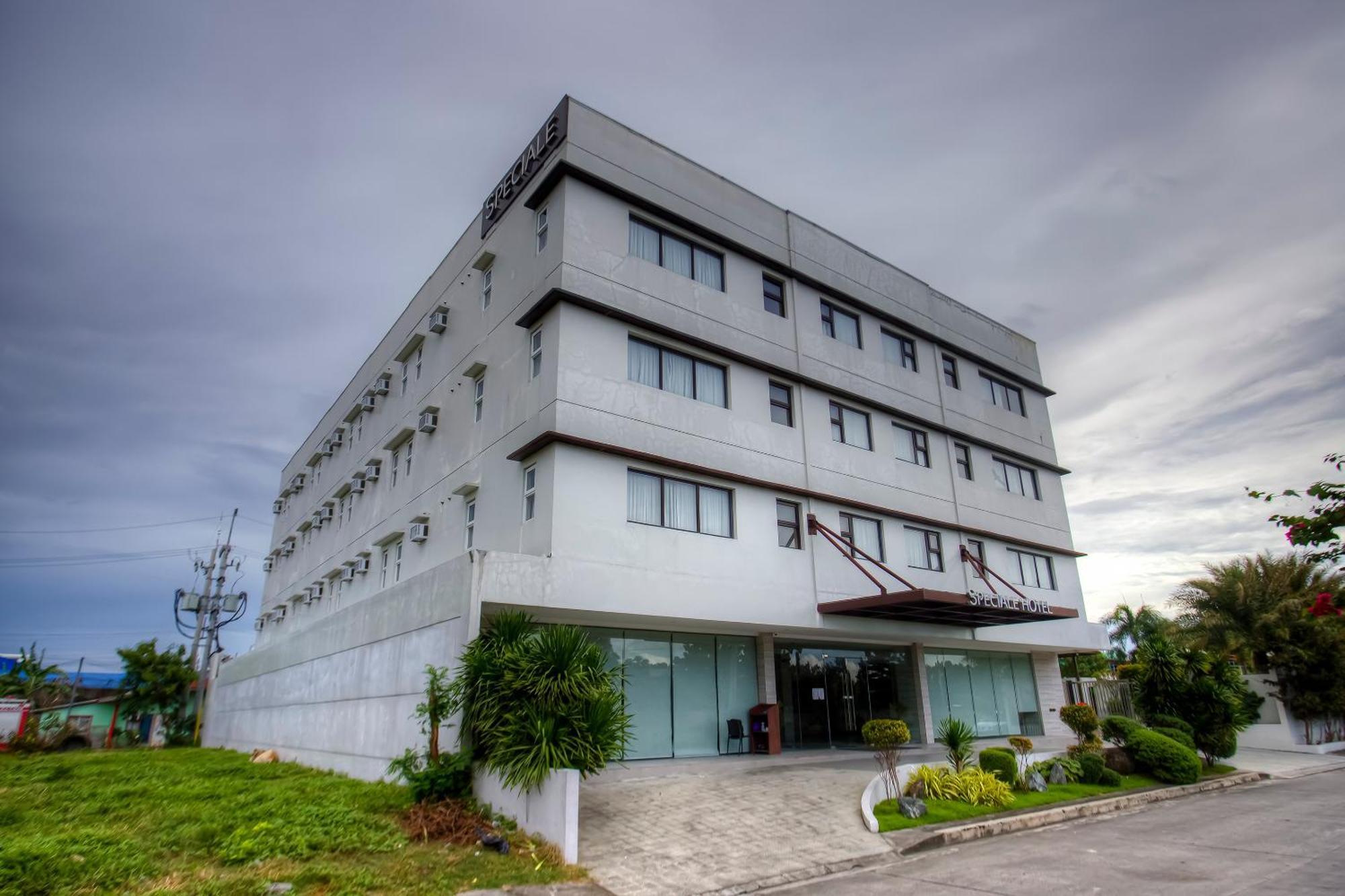 Capital O 827 Speciale Hotel 로사리오 외부 사진
