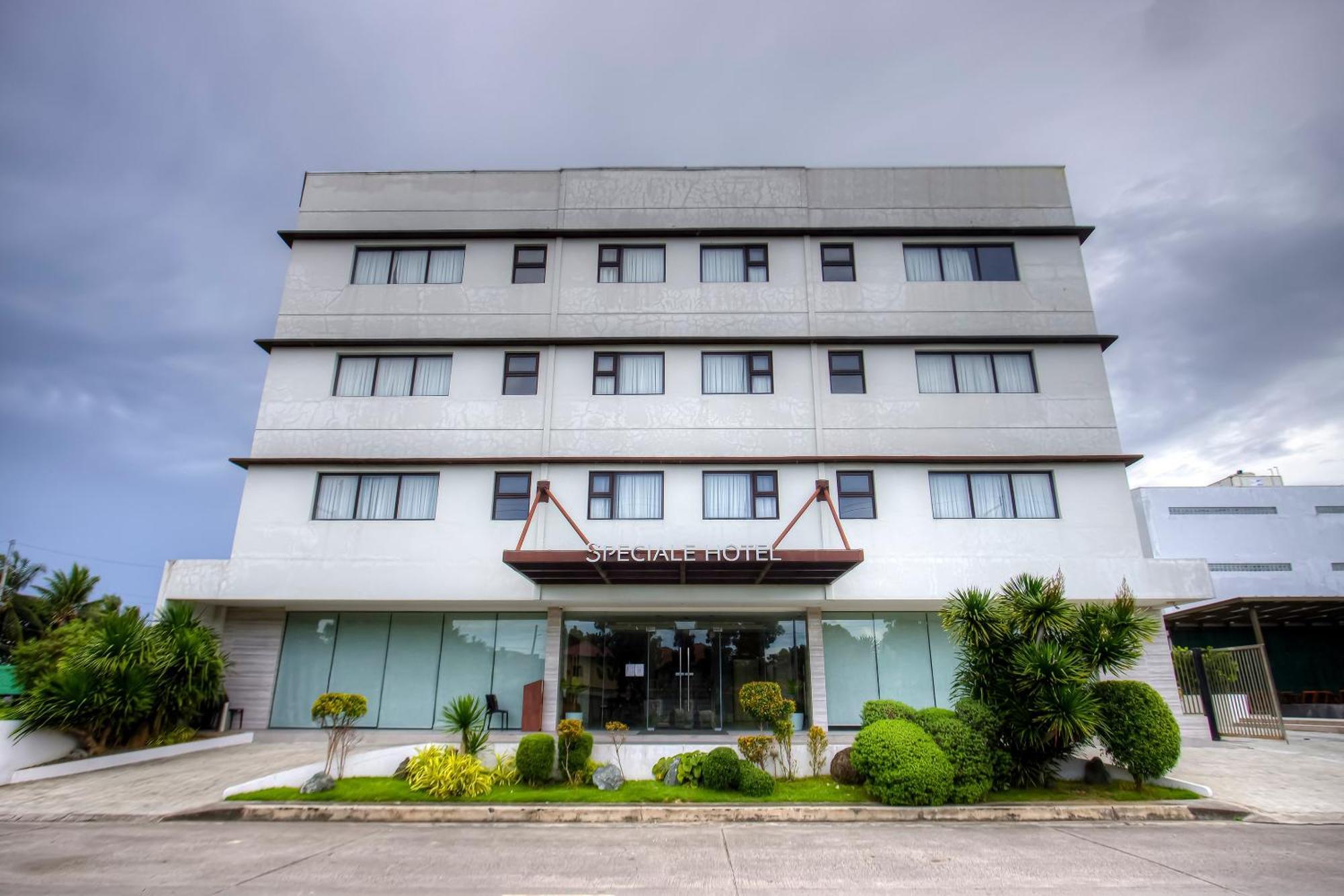 Capital O 827 Speciale Hotel 로사리오 외부 사진