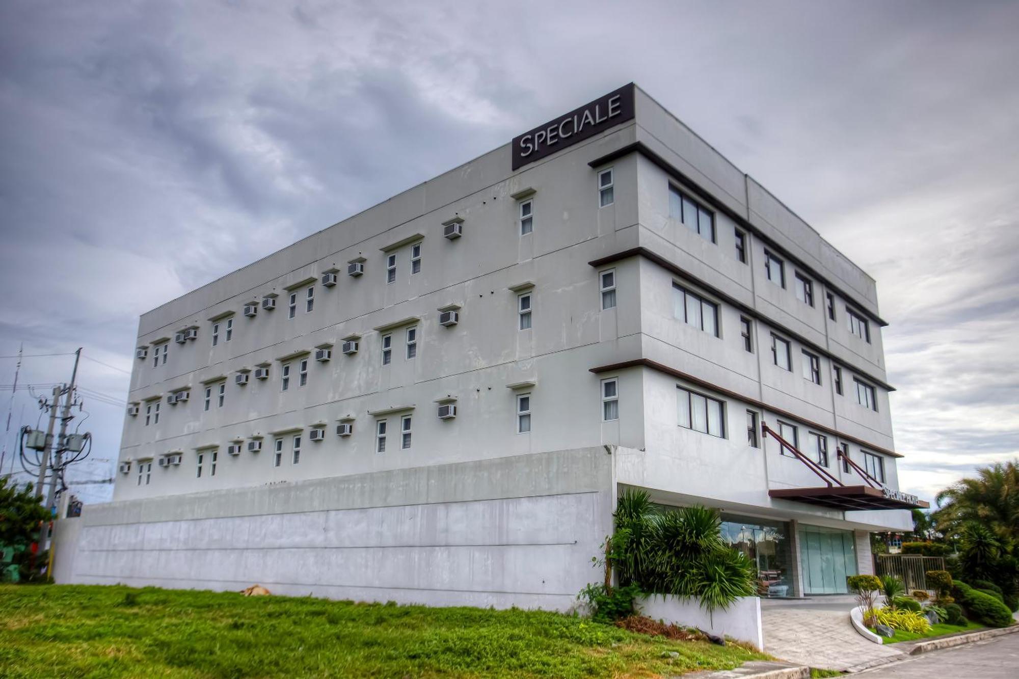 Capital O 827 Speciale Hotel 로사리오 외부 사진